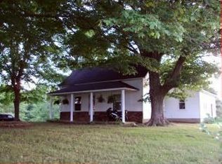 9447 Dykersburg Rd, Marion, IL 62959