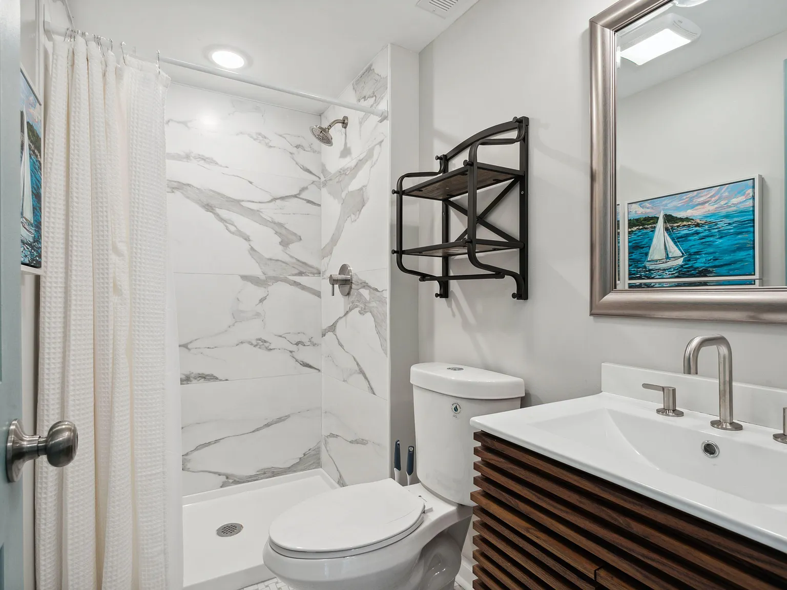 4 bed, 2.5 bath, 1275 sqft, $1,256 — Photo 4