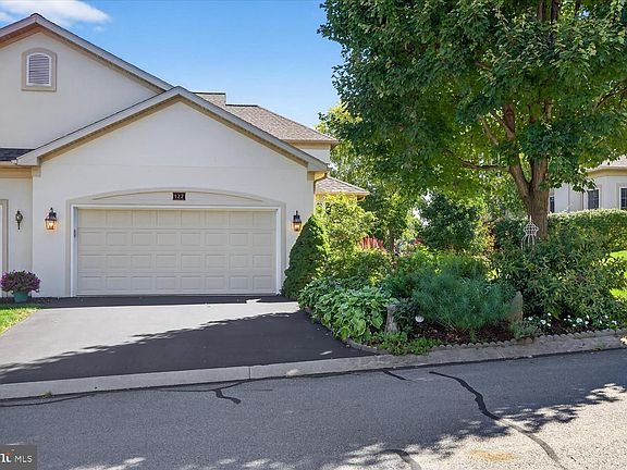 4th image of 122 Creekgate Ct