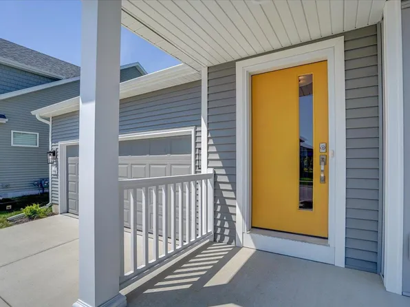 1816 Twin Fawn Trl, Madison, WI 53718