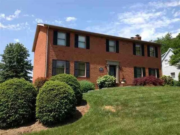 436 Bluebird Dr, Russell, KY 41169