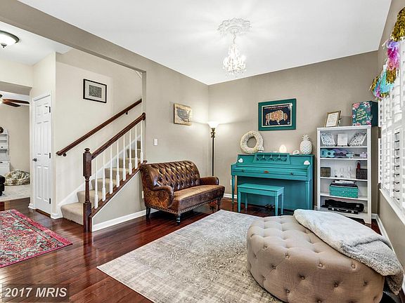 3rd image of 3147 Lake Wesley Ct