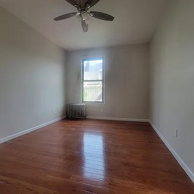 Rented by Yup Realty LLC | media 23