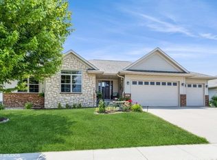 4427 Cumberland Ln, Iowa City, IA 52245