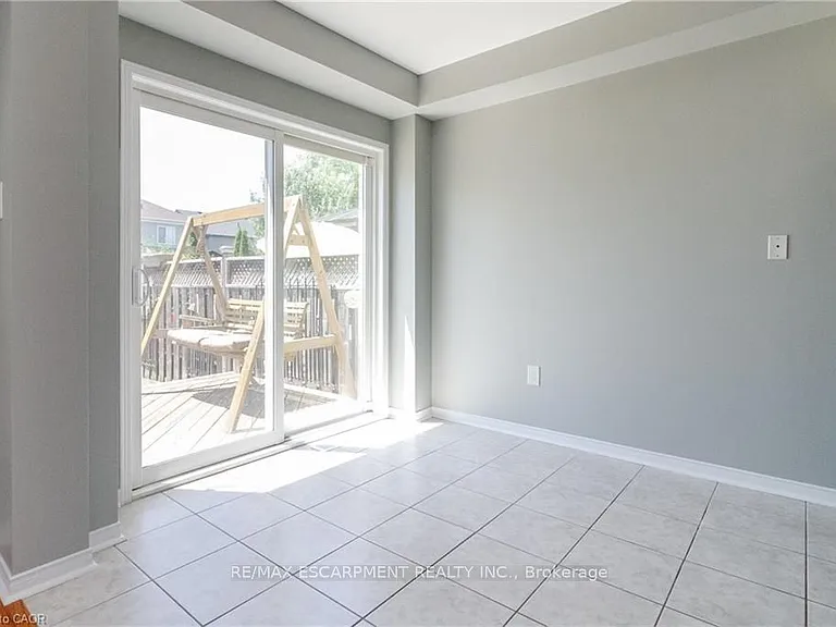 137 Windwood Dr — Photo 7