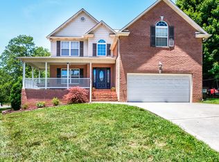 1295 Emerald Forest Ln, Powell, TN 37849