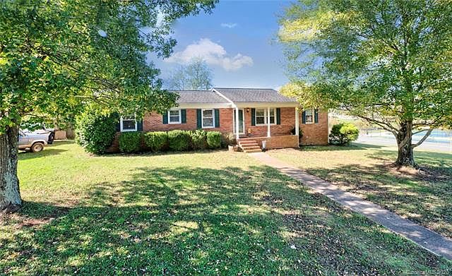 1st image of 417 Scotland Dr