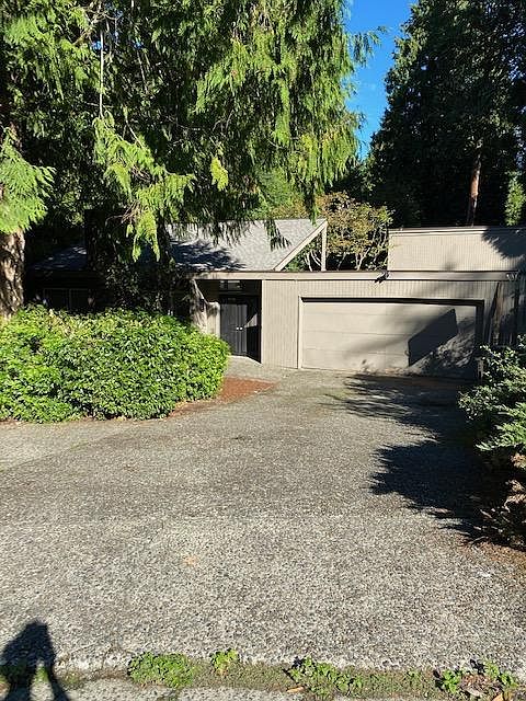 1st image of 2220 184th Ave NE