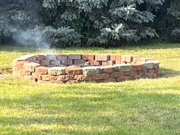 47144 324th St, Elk Point, SD 57025