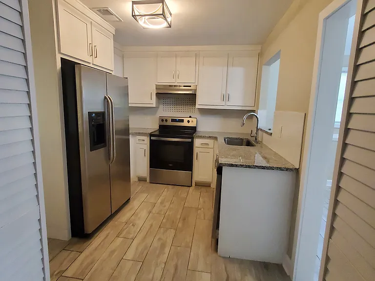 659 Greenvale Rd #659 — Photo 3