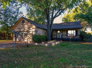312 E Fry Ter, Claremore, OK 74017