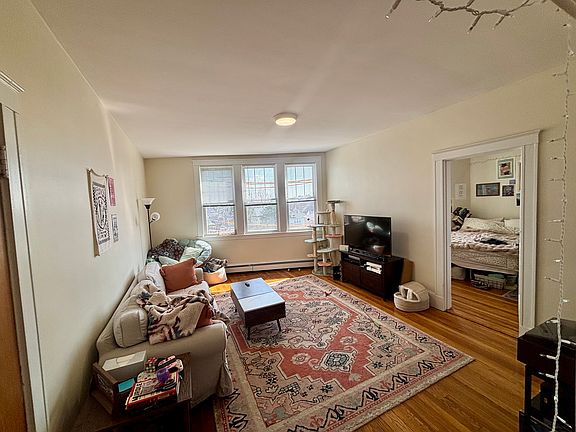 3rd image of 220 Massachusetts Ave #8