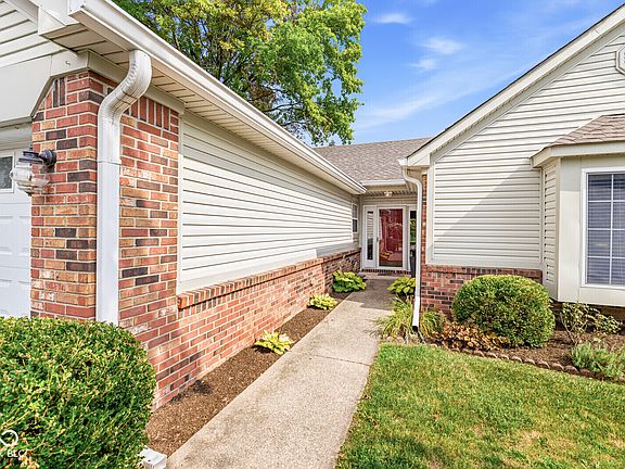 3rd image of 6866 Wild Cherry Dr