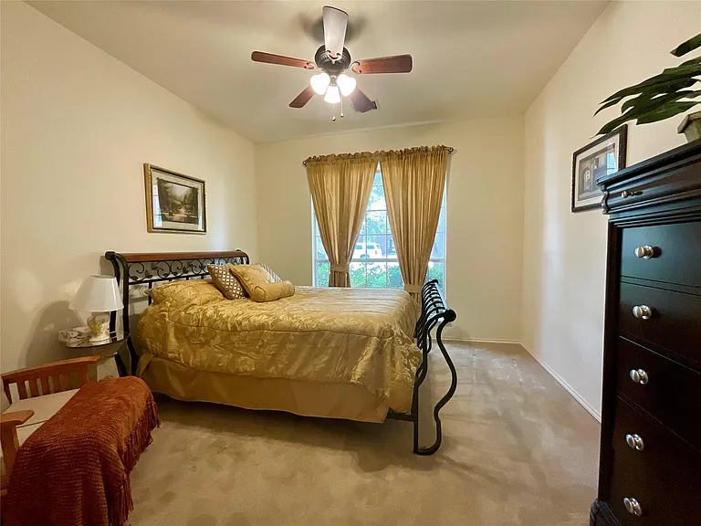 7008 Albacete Ln — Photo 6