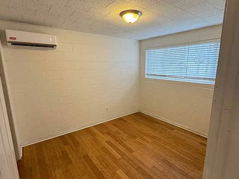 Taylor Street Towers — Photo 26