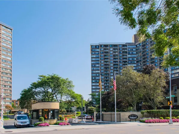 1 Bay Club Drive #5F, New York, NY 11360
