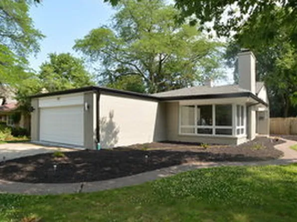 346 Park Pl, Glencoe, IL 60022