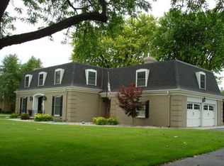 2710 Apache Rd, Grand Island, NE 68801