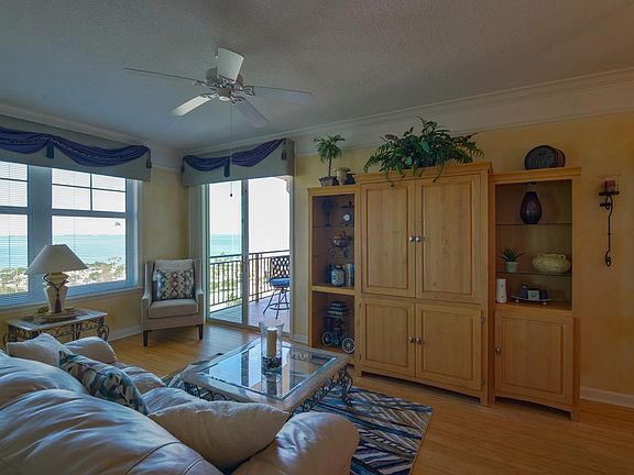 3rd image of 750 N Tamiami Trl Unit 1503