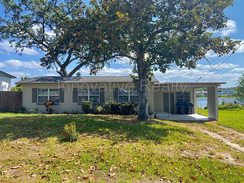 311 Lake Annie Dr