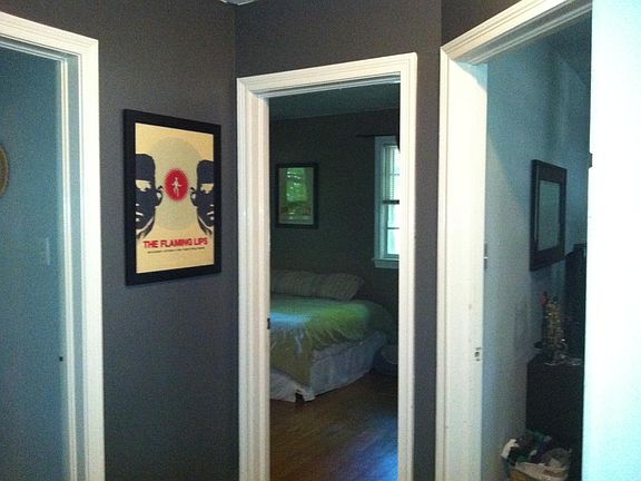 Central hall to bedrooms