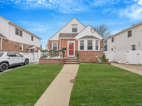 131 Grange Street, Franklin Square, NY 11010