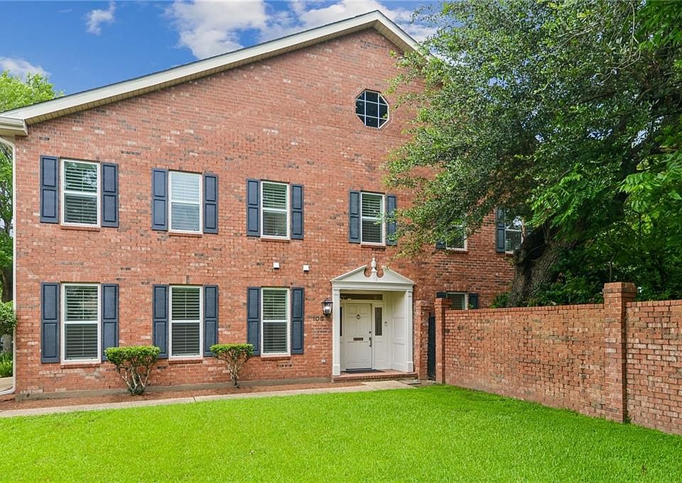 1st image of 105 Charleston Park
