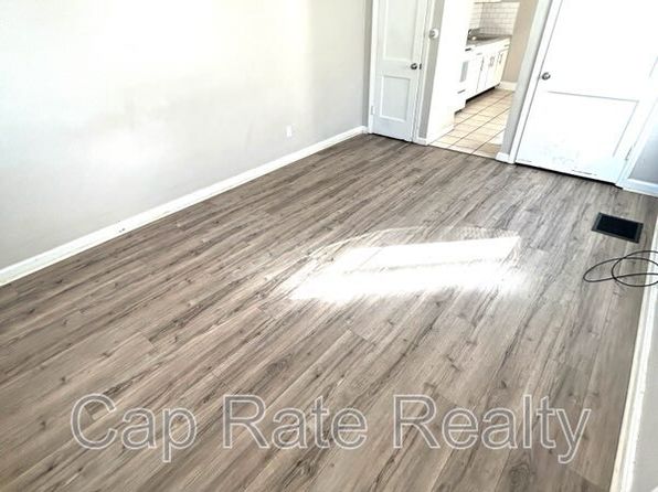 1051 Republic Ave