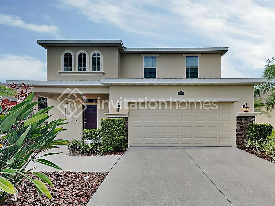 2228 50th Street Cir E