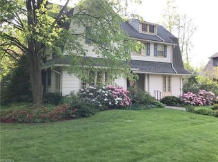 2228 Chatfield Dr, Cleveland Heights, OH