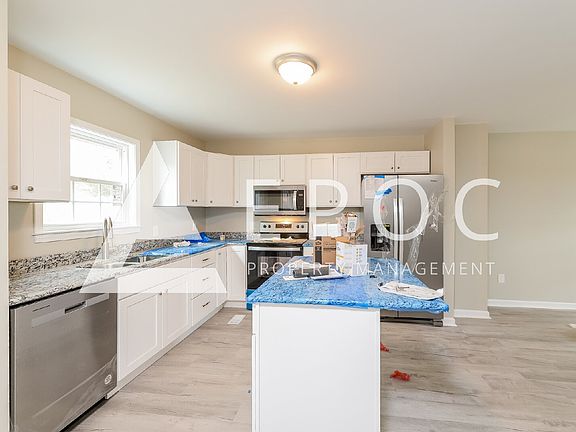 4th image of 208 Guerrant St