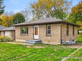 711 Fairfield Ave NW, Grand Rapids, MI 49504