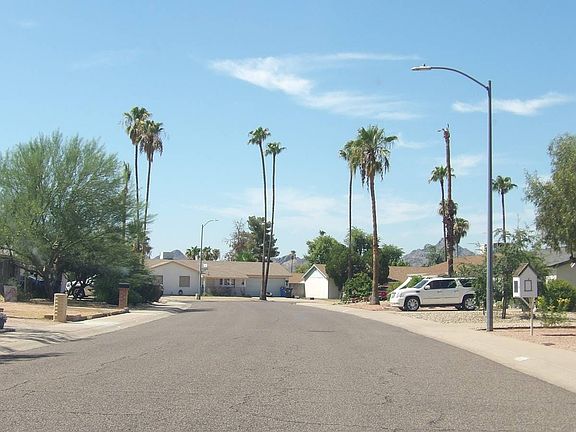 4th image of 13623 N 37th Way