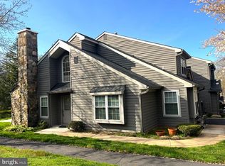 40 Roxbury Ct #H, Princeton, NJ 08540