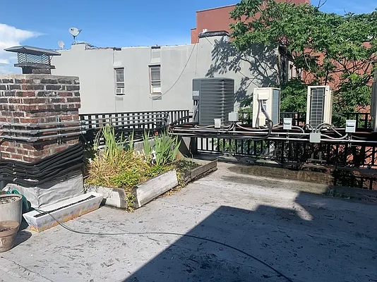 Rented by Lodger Corp | media 47