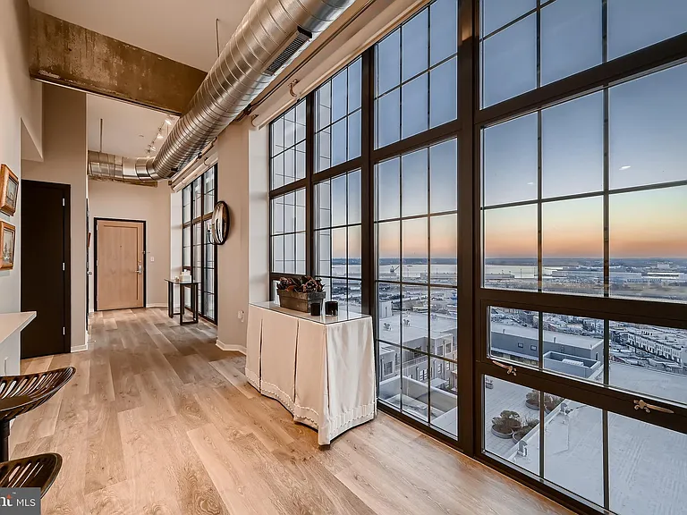 1200 Steuart St #1611 — Photo 29