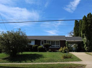 322 N Main St, Plains, PA 18705