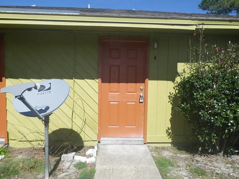 1610 Green Briar Pkwy #4 — Photo 15