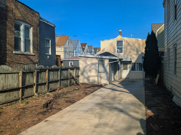 4643 S Rockwell St, Chicago, IL 60632