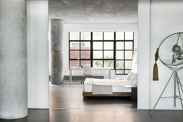 Sold by Compass | media 17