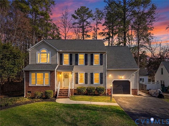 2nd image of 2122 Dresden Rd