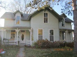 222 N 3rd St, Winterset, IA 50273