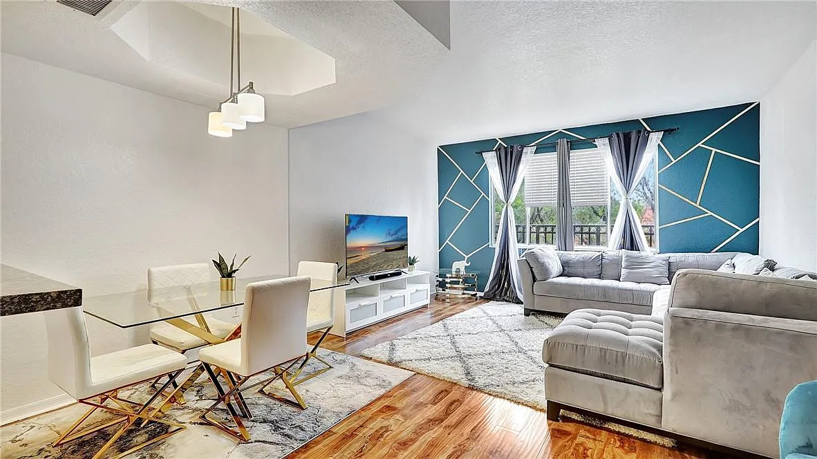 3 bed, 3.0 bath, 1409 sqft, $2,850 — Photo 1