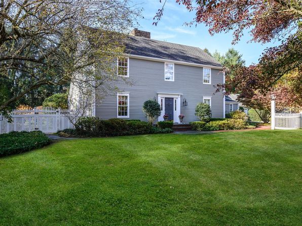5 Towl Gate Lane, Syosset, NY 11791