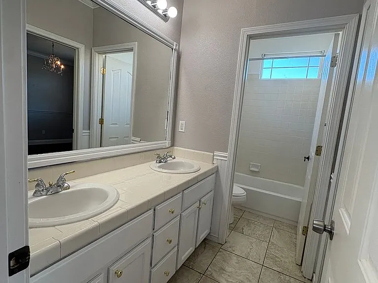 139 Ainger Cir — Photo 16