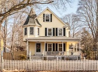 5 South St, Plainville, MA 02762