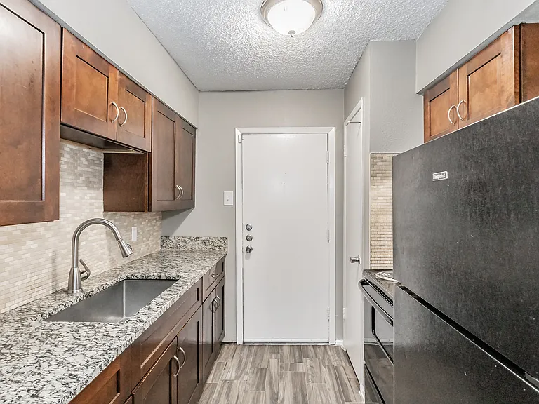 Chapel Creek Apartments — Photo 56