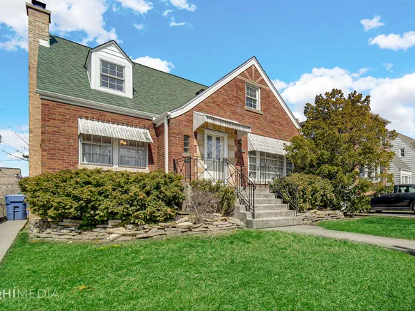 2744 W 95th Pl, Evergreen Park, IL 60805