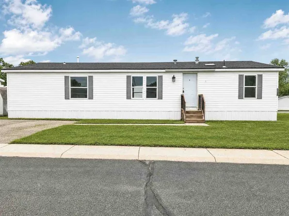 1302 Timbercreek Trl #141, Pontiac, MI 48340