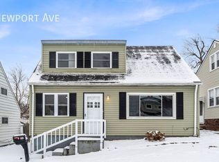 7611 Newport Ave, Parma, OH